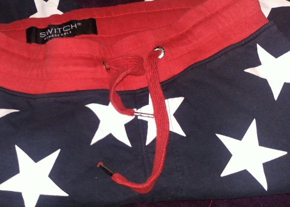 Flag shorts past knee m - Picture 1 of 7